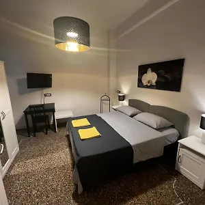 Affittacamere Acquamarina, Genova